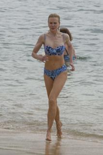 Nicole Kidman feet photo thumbnail