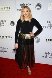 Chloë Grace Moretz feet photo thumbnail