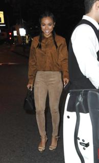 Karrueche Tran feet photo thumbnail