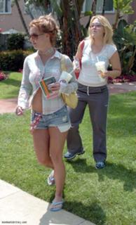 Britney Spears feet photo thumbnail