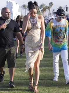 Kendall Jenner feet photo thumbnail