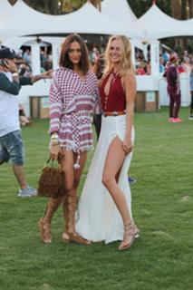 Kimberley Garner feet photo thumbnail