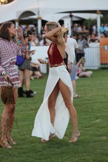 Kimberley Garner feet photo thumbnail