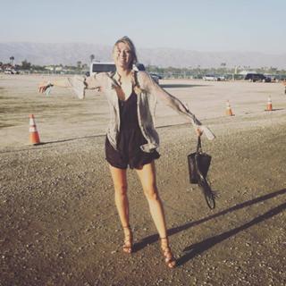 Maria Sharapova feet photo thumbnail