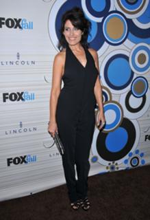 Lisa Edelstein feet photo thumbnail