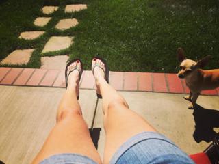 Angela Kinsey feet photo thumbnail