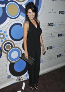 Lisa Edelstein feet photo thumbnail