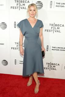 Christina Applegate feet photo thumbnail