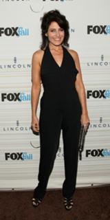 Lisa Edelstein feet photo thumbnail