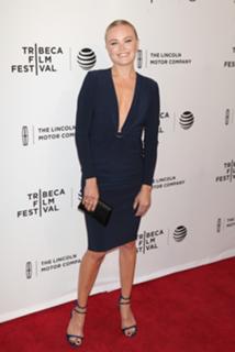 Malin Akerman feet photo thumbnail