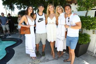 Olivia Culpo feet photo thumbnail