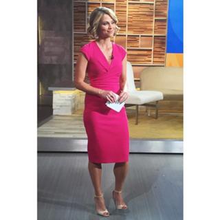 Amy Robach feet photo thumbnail