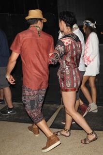 Katy Perry feet photo thumbnail