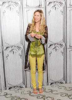 Joss Stone feet photo thumbnail