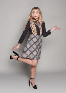 Chloë Grace Moretz feet photo thumbnail