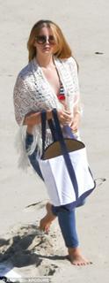 Lana Del Rey feet photo thumbnail