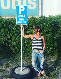 Caroline Flack feet photo thumbnail