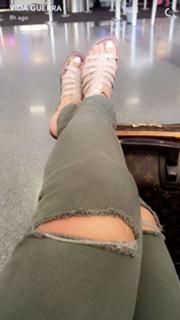 Vida Guerra feet photo thumbnail