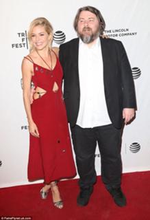 Sienna Miller feet photo thumbnail