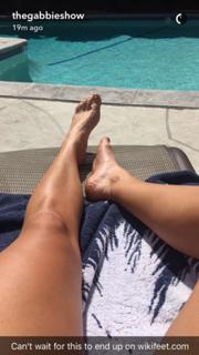 Gabbie Hanna feet photo thumbnail
