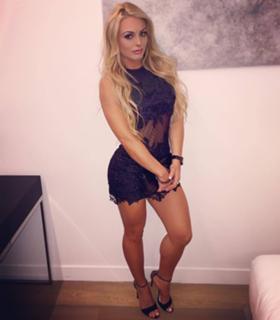 Amanda Saccomanno feet photo thumbnail