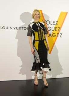 Cate Blanchett feet photo thumbnail