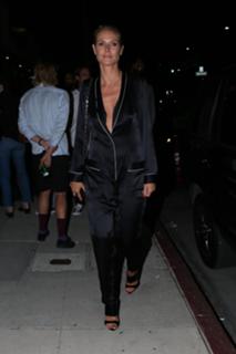 Heidi Klum feet photo thumbnail