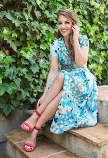 Paula Echevarría feet photo thumbnail
