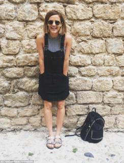 Caroline Flack feet photo thumbnail