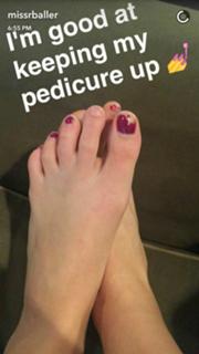 Rachel Ballinger feet photo thumbnail