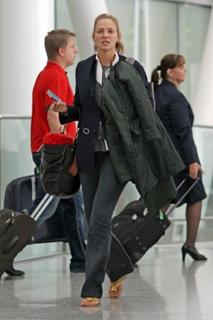 Uma Thurman feet photo thumbnail
