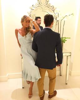 Adriane Galisteu feet photo thumbnail