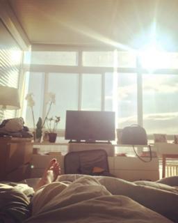 Irene Junquera feet photo thumbnail
