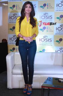 Shilpa Shetty Kundra feet photo thumbnail