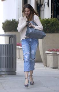 Sofía Vergara feet photo thumbnail