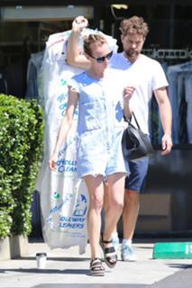 Diane Kruger feet photo thumbnail