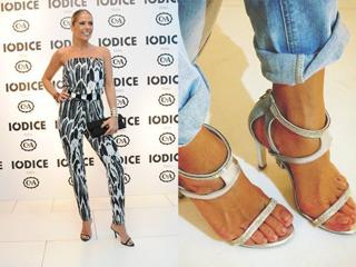 Adriane Galisteu feet photo thumbnail
