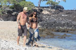 Megan Fox feet photo thumbnail