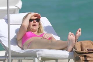 Ellie Goulding feet photo thumbnail