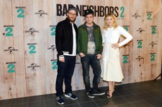 Chloë Grace Moretz feet photo thumbnail
