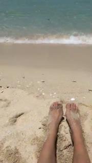 Ludovica Frasca feet photo thumbnail