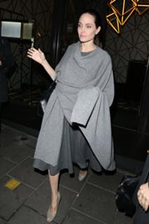 Angelina Jolie feet photo thumbnail