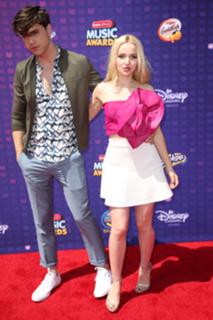 Dove Cameron feet photo thumbnail
