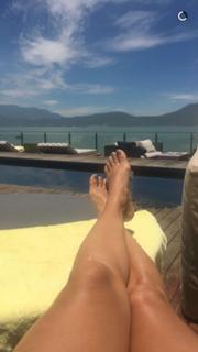 Eva Longoria feet photo thumbnail