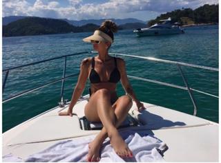Kelly Key feet photo thumbnail