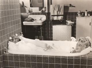 Marilyn Monroe feet photo thumbnail
