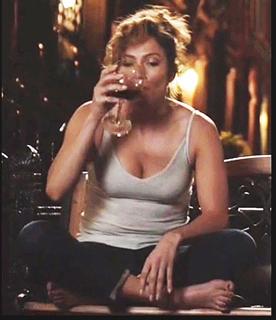 Jennifer Lopez feet photo thumbnail