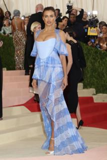 Irina Shayk feet photo thumbnail