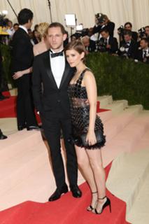 Kate Mara feet photo thumbnail