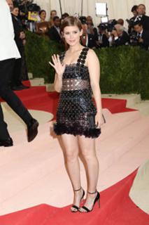 Kate Mara feet photo thumbnail